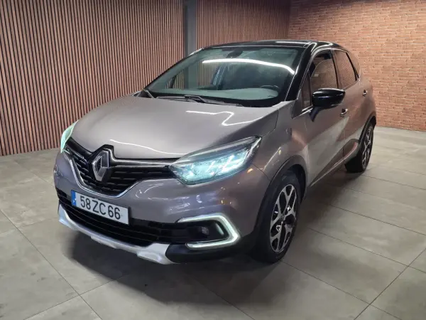 Renault Captur 1.5 dCi Exclusive 23