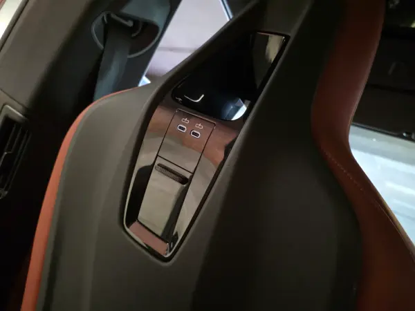 BMW iX xDrive 40 Pack Desportivo 15