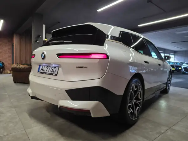 BMW iX xDrive 40 Pack Desportivo 50