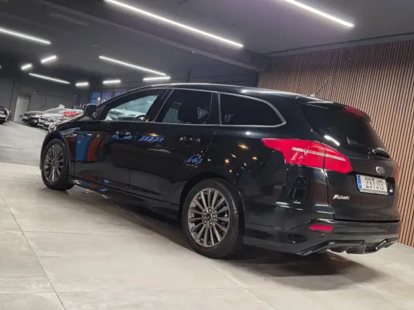 Ford Focus SW 1.5 TDCi ST-Line 23