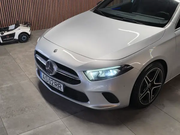 Mercedes-Benz A 180 d 7G-DCT Progressive 12