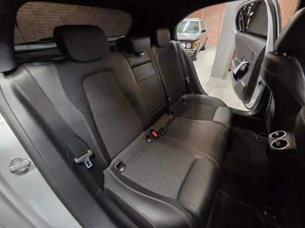Mercedes-Benz A 180 d 7G-DCT Progressive 22