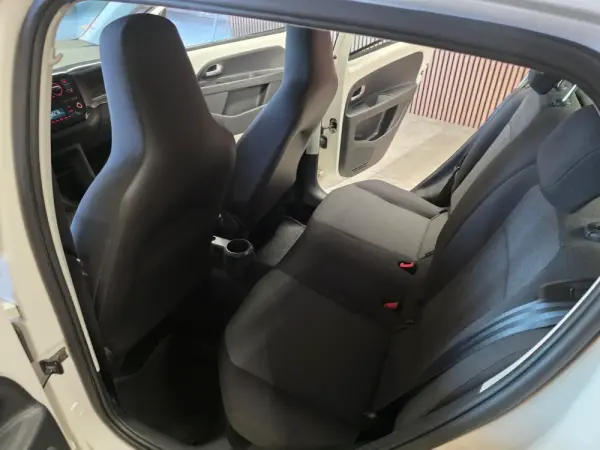 Volkswagen Up! 1.0 BlueMotion Move 14