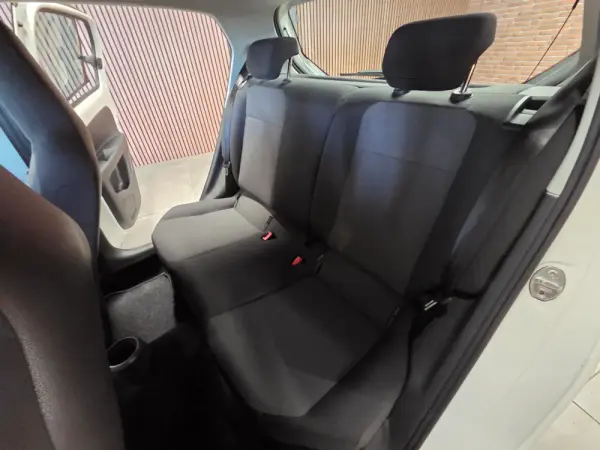 Volkswagen Up! 1.0 BlueMotion Move 21