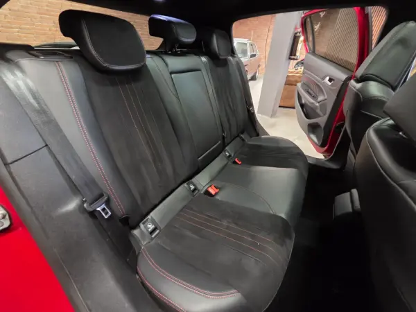 Peugeot 308 BlueHDi FAP 180 EAT8 Stop & Start GT 10