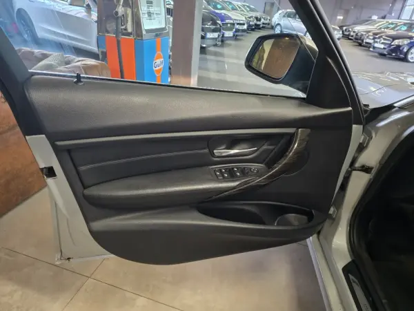 BMW 320 d Aut. Luxury Line 24