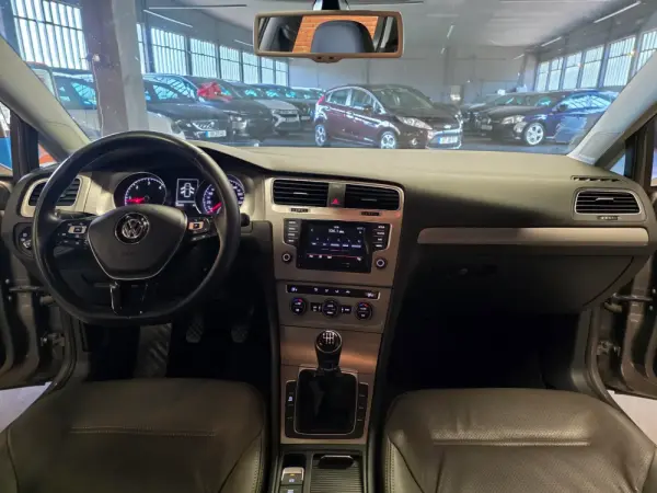 Volkswagen Golf 1.6 TDi BlueMotion Trendline 17