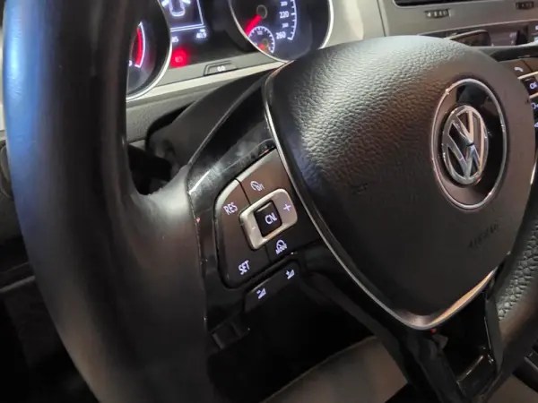 Volkswagen Golf 1.6 TDi BlueMotion Trendline 26