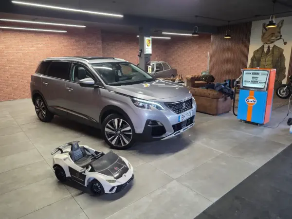 Peugeot 5008 BlueHDI 130 EAT8 Allure Pack 1