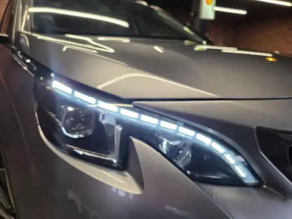 Peugeot 5008 BlueHDI 130 EAT8 Allure Pack 38