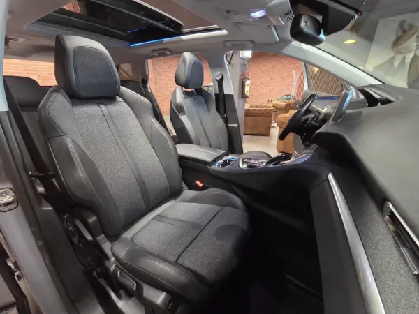 Peugeot 5008 BlueHDI 130 EAT8 Allure Pack 40