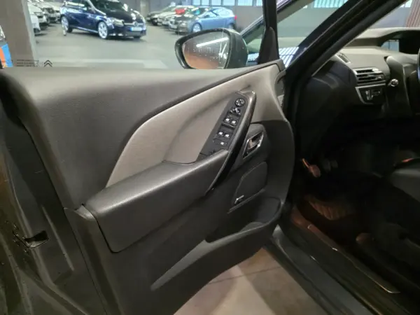Citroen C4 Grand Picasso BlueHDi 150 Exclusive 17