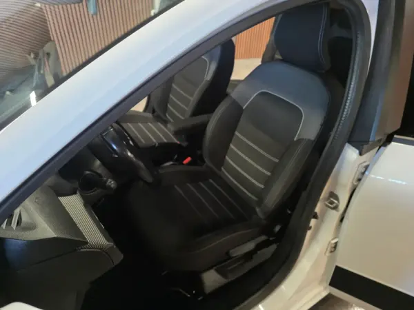 Dacia Jogger 1.0 ECO-G Extreme 7L Bi-Fuel 10