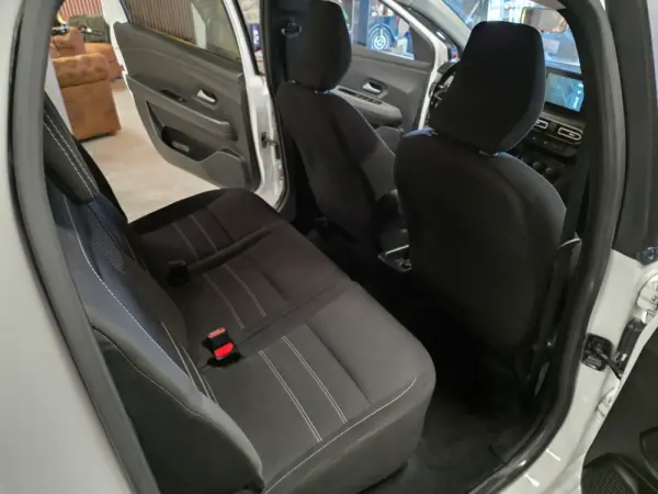 Dacia Jogger 1.0 ECO-G Extreme 7L Bi-Fuel 36