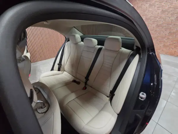 Mercedes-Benz E 220 d Exclusive Line 14
