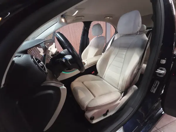 Mercedes-Benz E 220 d Exclusive Line 16