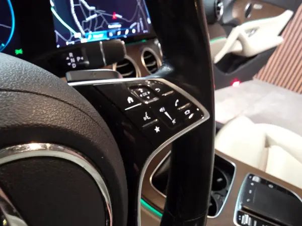 Mercedes-Benz E 220 d Exclusive Line 15