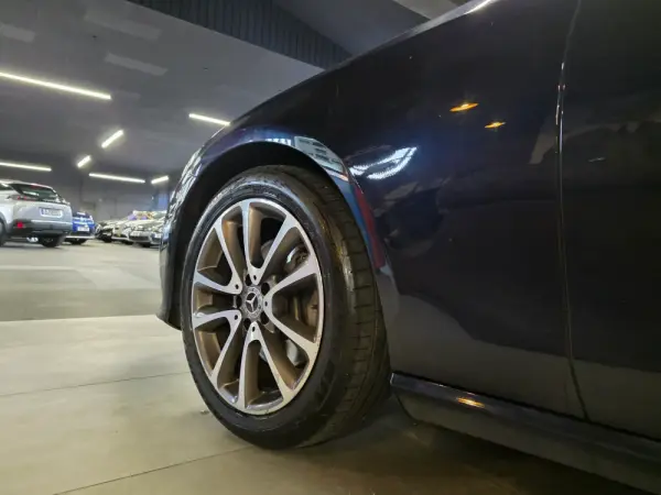 Mercedes-Benz E 220 d Exclusive Line 35