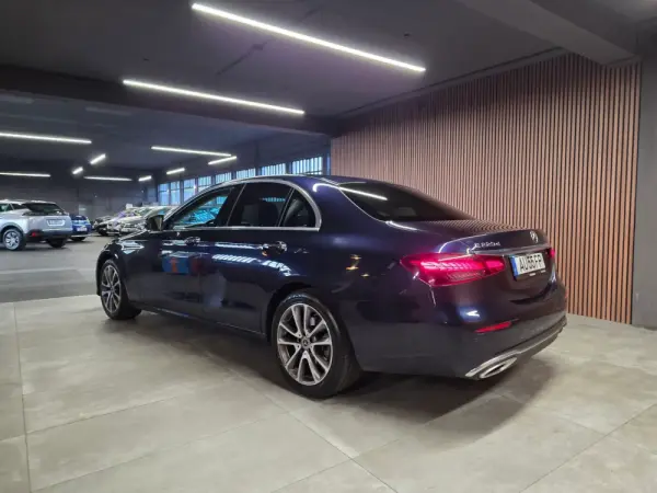 Mercedes-Benz E 220 d Exclusive Line 44