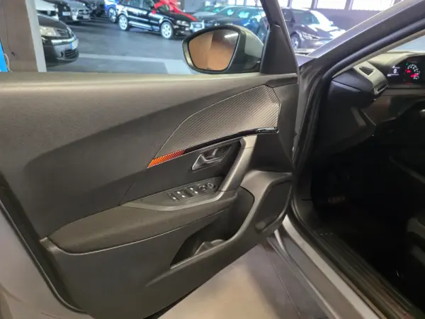 Peugeot 2008 1.5 BlueHDi Active Pack 5