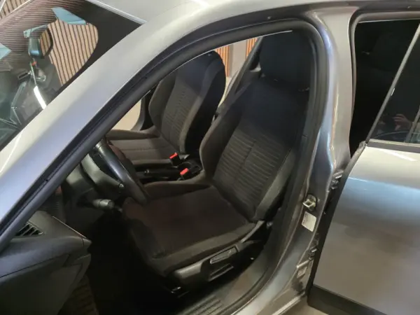 Peugeot 2008 1.5 BlueHDi Active Pack 13