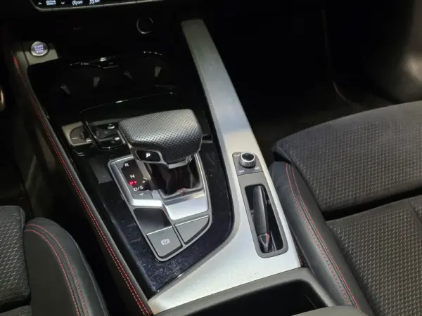 Audi A4 Avant 35 TDI S line S tronic 11