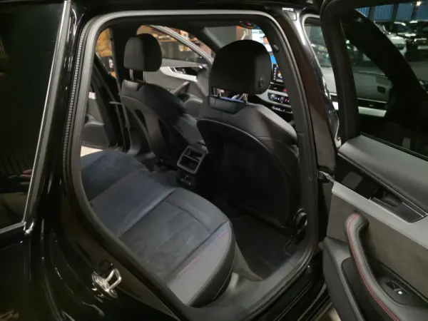 Audi A4 Avant 35 TDI S line S tronic 16
