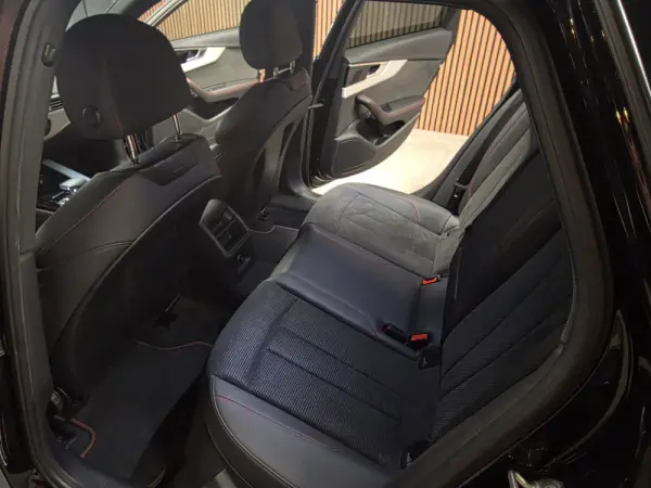 Audi A4 Avant 35 TDI S line S tronic 50