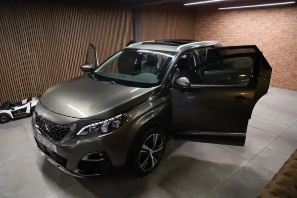 Peugeot 5008 BlueHDI 130 EAT8 Allure Pack 6