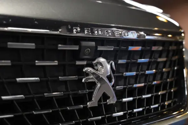 Peugeot 5008 BlueHDI 130 EAT8 Allure Pack 10