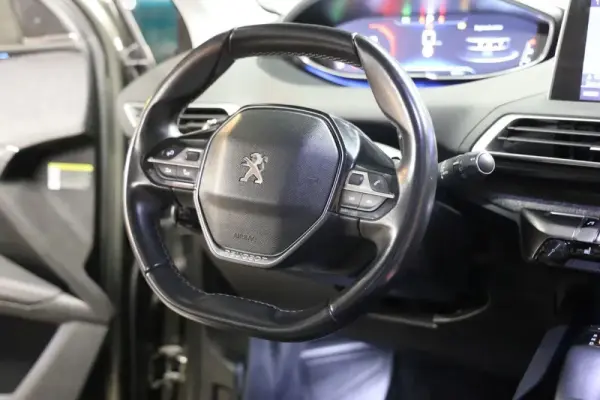 Peugeot 5008 BlueHDI 130 EAT8 Allure Pack 26
