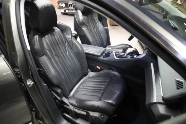 Peugeot 5008 BlueHDI 130 EAT8 Allure Pack 30