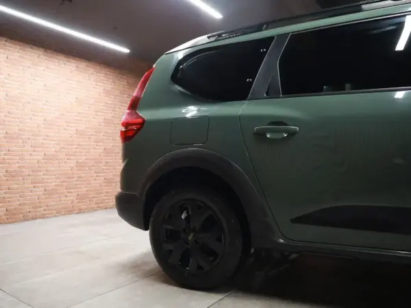 Dacia Jogger 1.0 ECO-G Extreme 7L Bi-Fuel 32