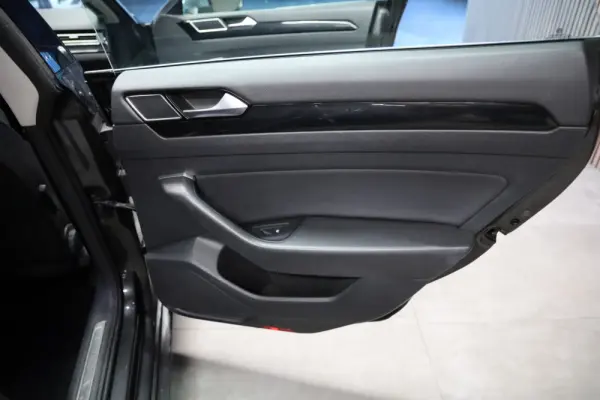 Volkswagen Arteon 2.0 TDI Elegance DSG 20