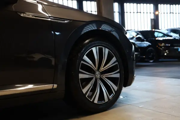 Volkswagen Arteon 2.0 TDI Elegance DSG 30