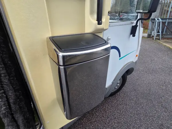 Hymer Classe B Outro 3