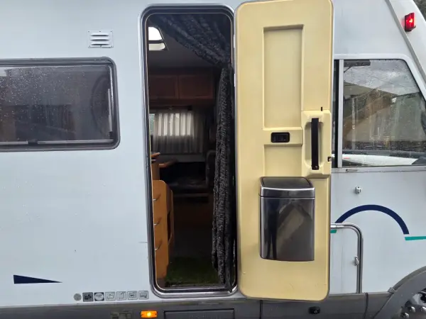 Hymer Classe B Outro 2
