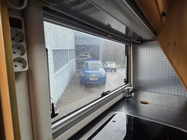 Hymer Classe B Outro 8