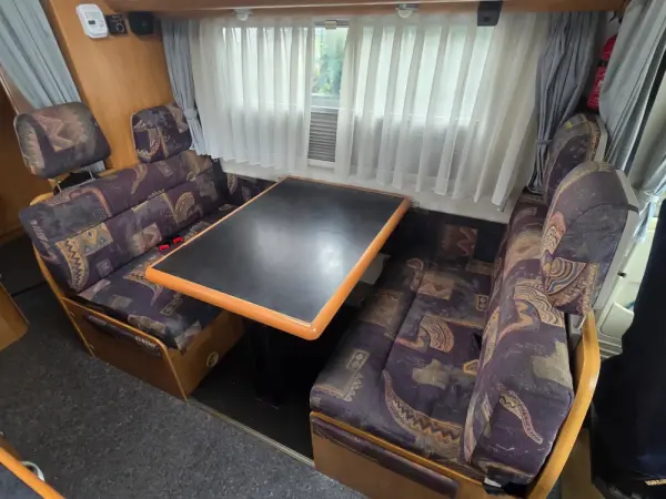 Hymer Classe B Outro 10