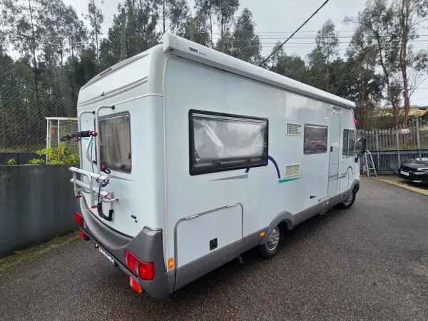 Hymer Classe B Outro 32