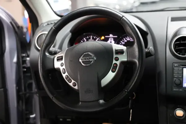 Nissan Qashqai 1.5 dCi Tekna Sport 17 4