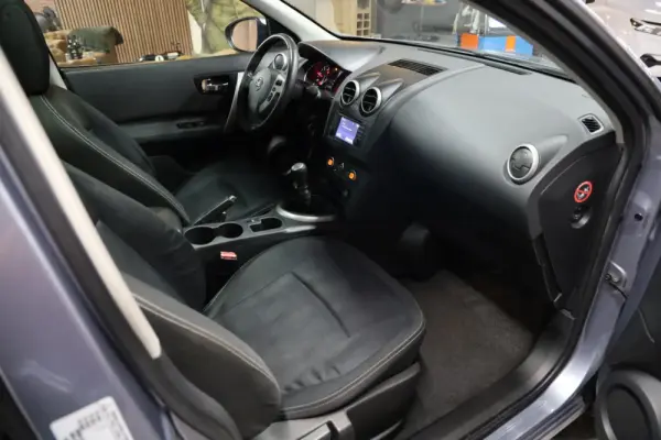 Nissan Qashqai 1.5 dCi Tekna Sport 17 23