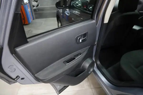 Nissan Qashqai 1.5 dCi Tekna Sport 17 25