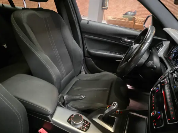 BMW 118 d Aut. Edition M Sport Shadow 13