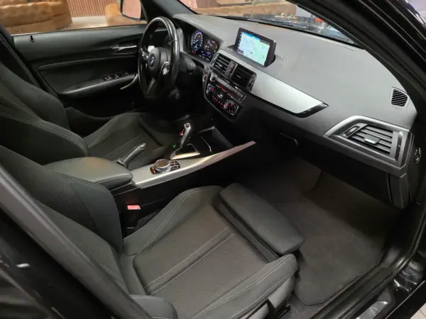 BMW 118 d Aut. Edition M Sport Shadow 22