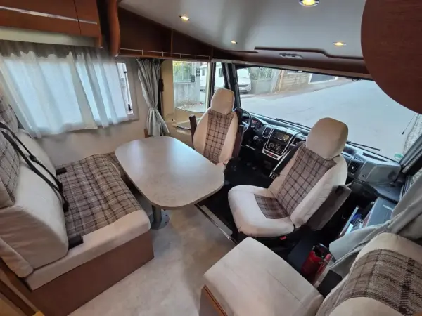 Chausson Welcome I 778 Cama Central 8