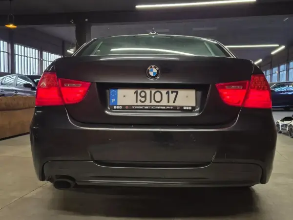 BMW 320 d Navigation Auto 21