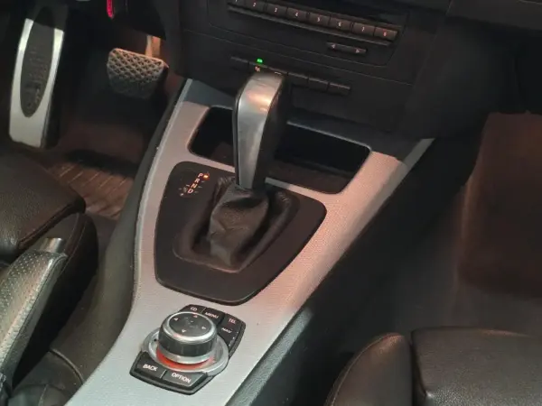 BMW 320 d Navigation Auto 23