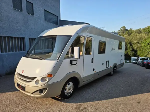 Burstner Aviano I 725 Cama Central 20