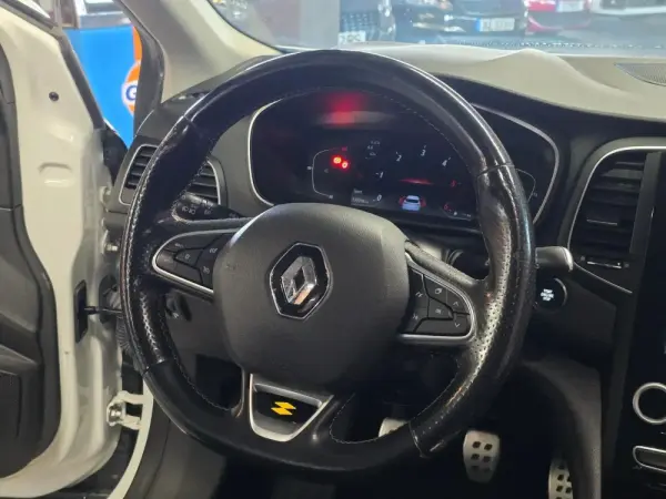 Renault Mégane Sport Tourer 1.5 Blue dCi R.S. Line 18